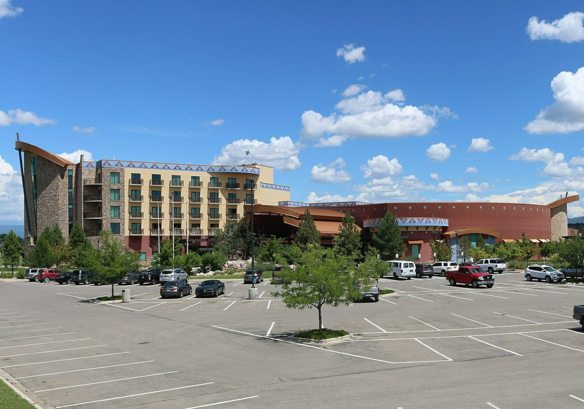 Picture of the Sky Ute Casino Parking lot during the day.